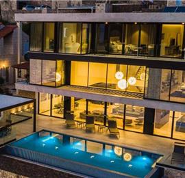 Luxury 7 Bedroom Dubrovnik Beachfront Villa with Infinity Pool, Sleeps 14